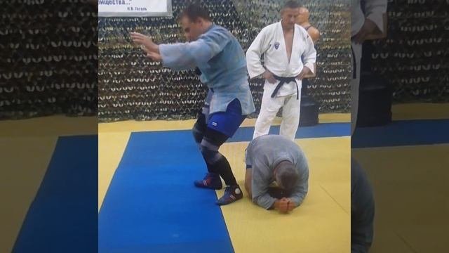 Как научиться делать подъём разгибом, подводящее упражнение. Полное видео давно на канале.