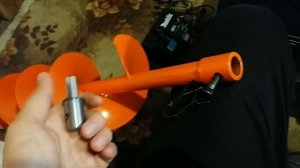 Бурение земляных лунок,шуруповертом Makita HP 001 GD 201,для посадки саженцев деревьев,семян и др.?
