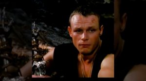 Объяснил называется что такое "Любят" )) (из фильма Подземелье ведьм)