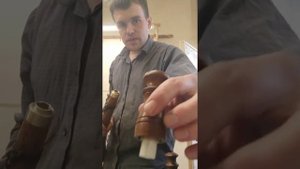 Рев изюбря, марала. Манок из дуба с пищиками закрытого типа из текстолита на резьбе.