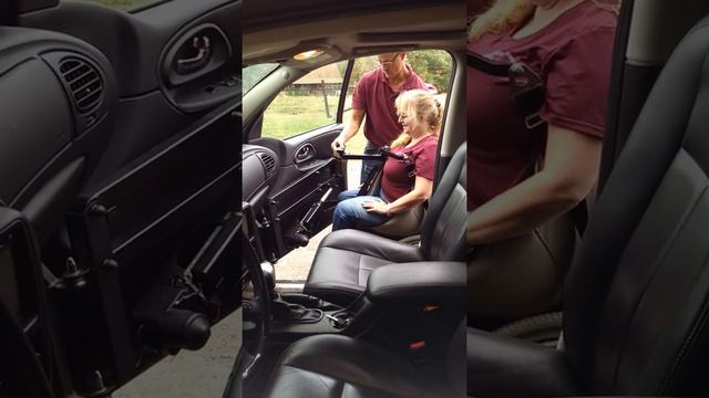 Chevy Trailblazer 2002 to 2009 interior view of entry ^ смотреть онлайн