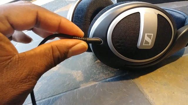 Unboxing - Sennheiser HD 559 смотреть онлайн