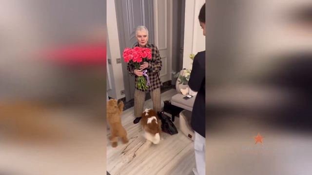 Бабушке Ксении Бородиной день рождения!