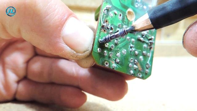 ✅ Он реально ПАЯЕТ!!! Полная проверка паяльника из карандаша! ✅ смотреть онлайн