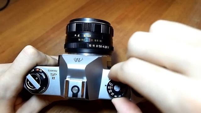 Asahi Pentax Spotmatic II film loading unloading