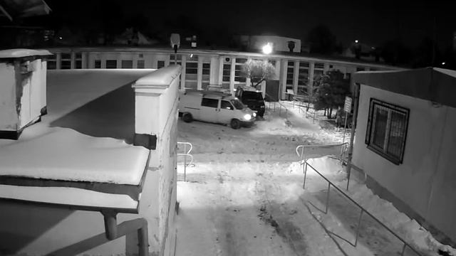 Hikvision DS-2CD2010F-I смотреть онлайн