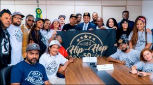 MANO BROWN E ICE BLUE TIRA FOTO COM A ESCOLA DE SAMBA VAI VAI E CONFIRMA RACIONAIS NO CARNAVAL 2024