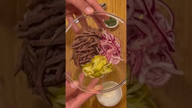 Салат «Берлинский»? #накухнеуиванасоловьева смотреть онлайн