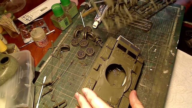 Сборка танка Т 54 Trumpeter M1:35 MM-00340 чсть2 смотреть онлайн