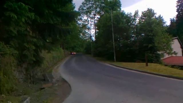 Ford Focus ST 2.5 Turbo zatáčka dolů смотреть онлайн