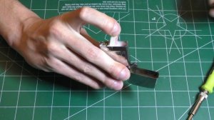 Как заправить зажигалку Zippo правильно