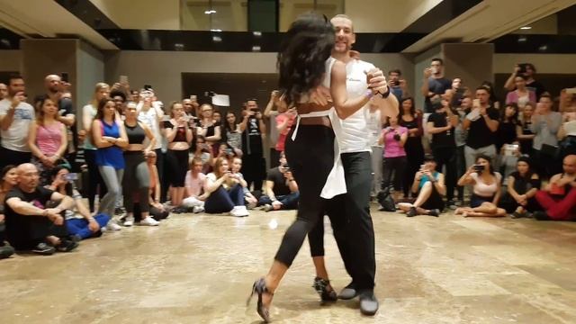? Isabelle & Felicien, Kizomba смотреть онлайн