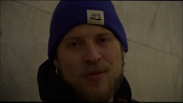 Провез настоящий автомат в метро Москвы. Эксперимент смотреть онлайн