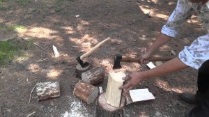 Колка дров топорм Бобр