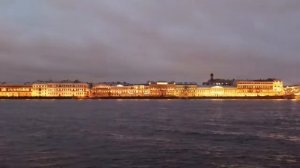 Вечерний Петербург с Университетской набережной