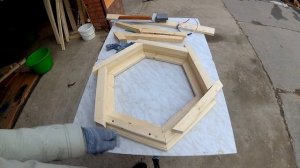 Шести угольное кашпо своими руками. Подставка под цветы, клумба.