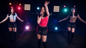 Baby One More Time - Britney Spears (by Beatrice Florea)