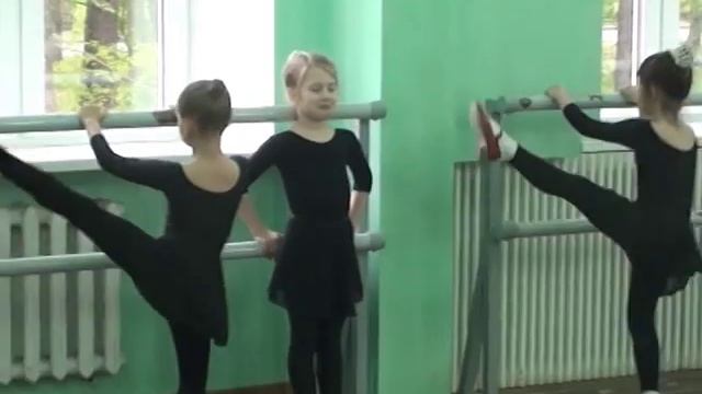 Открытый урок по народному танцу.1 год обучения.
