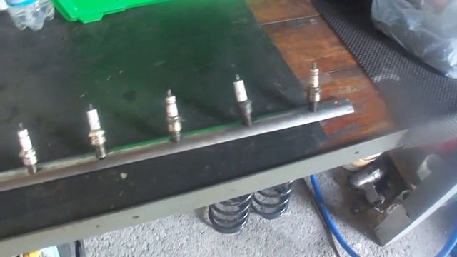 вешалка из автомобильных свечей смотреть онлайн