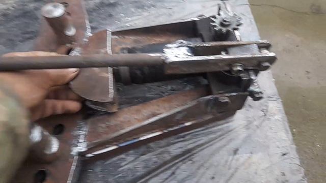 Трубогиб из домкрата своими руками смотреть онлайн