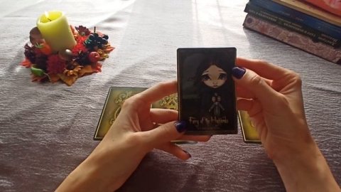 Расклад на оракуле Теней и Света ?