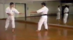 Kumite _ Hirokazu Kanazawa 10  Dan (1985) -  Shotokan karate