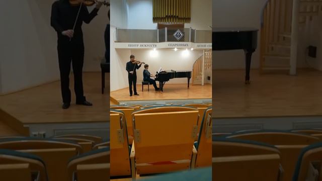 Рыжиков Артём 16 лет Ш Берио Концерт9 I часть 25.12