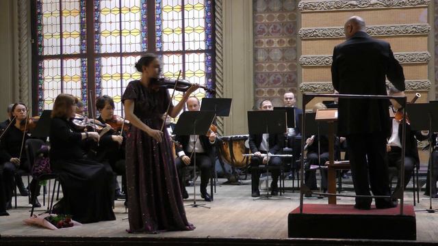 Pablo de Sarasate, Zigeunerweisen, Op.20; Soloist: Dasha Kondratenco смотреть онлайн