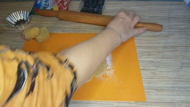 Песочные корзинки с ягодами