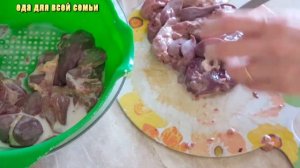 Куриная печень с шампиньонами за 15 минут. Рецепт быстрого блюда.