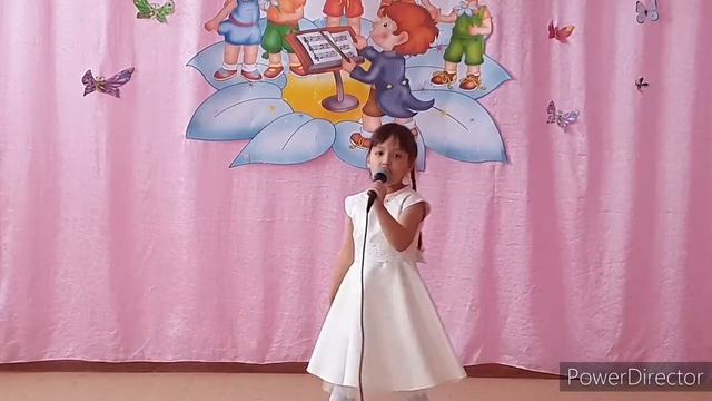 Юные таланты песня "Моя спортивная семья" смотреть онлайн