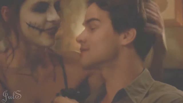 || Фрея и Люсьен - Золотыми рыбками || смотреть онлайн