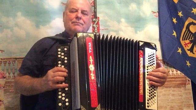 купить подобный баян в Германии : звоните нам 0176 763 57953 . смотреть онлайн