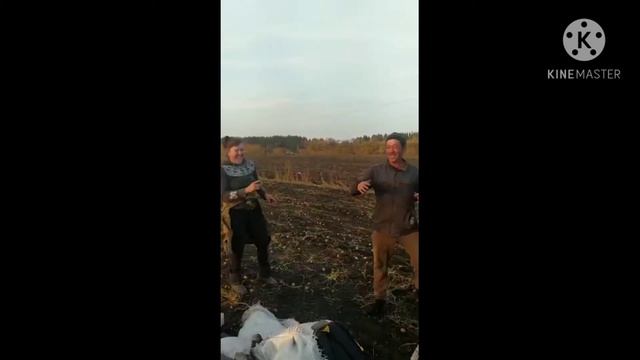 Дядя Федя зажигает в поле)) смотреть онлайн