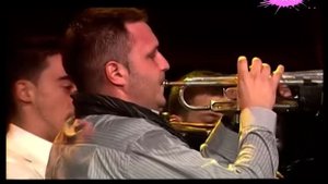 DEJAN PETROVIC BIG BAND - Splet pesama i kola (Sava Centar 2011) - (Live)