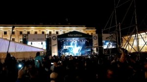 Бутусов поет песню КИНО