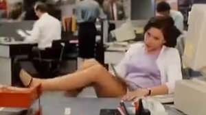 Офисная работа… Их поменяли телами (1996)