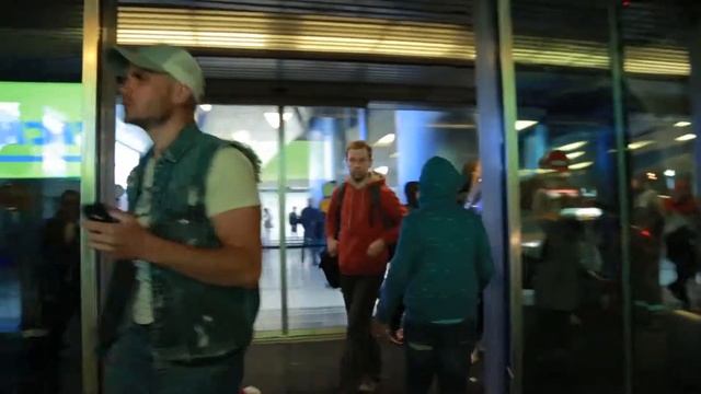 Медиафасад в аэропорту Внуково (РА Sunlight Outdoor) смотреть онлайн