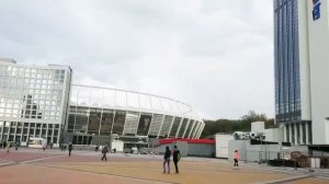 Очень дорогой Олимпийский стадион (Very expensive Olympic Stadium)