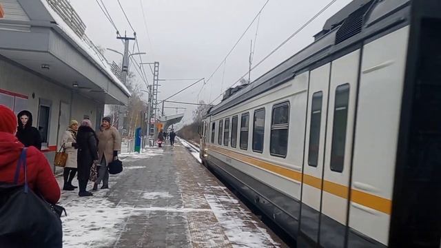 Электропоезд ЭД4М-0476 с сообщением Электрогорск-Апрелевка. смотреть онлайн