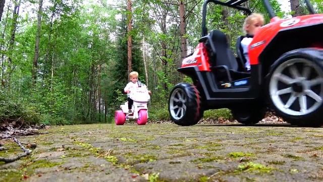 Masini  motociclete electrice pentru copii  Jocuri cu masina si motocicleta electrica