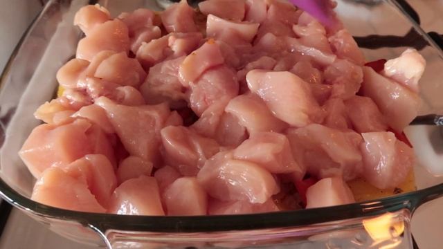 Сливочная курочка с овощами на праздничный стол! Простой и очень вкусный рецепт. смотреть онлайн