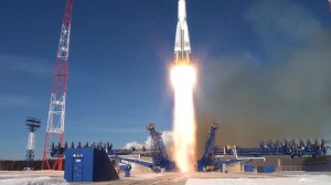 ракета взлетает