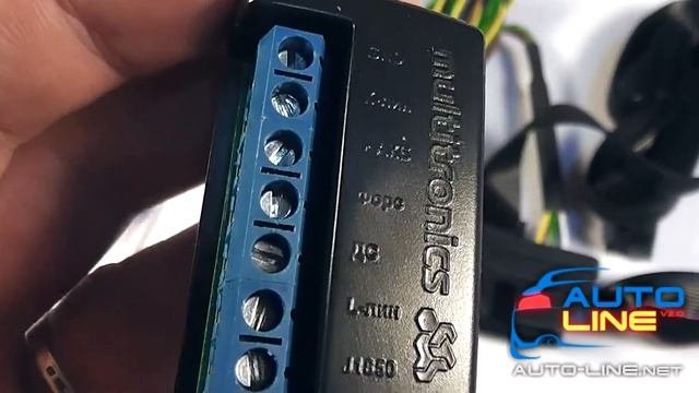 Multitronics VC730 — универсальный автомобильный бортовой компьютер