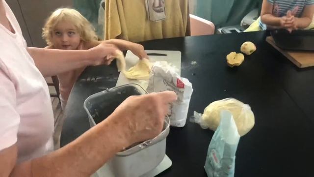 По пельмешкам смотреть онлайн