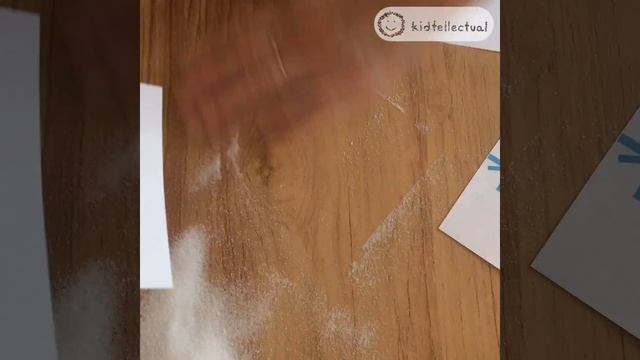 Рисуем снежинки клеем, солью и акварелью смотреть онлайн