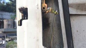 Мерседес  Sprinter центральный замок ,установка не оригинальных приводов(экономим)