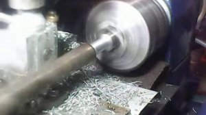 Точим хвостовик сверла под меньший диаметр