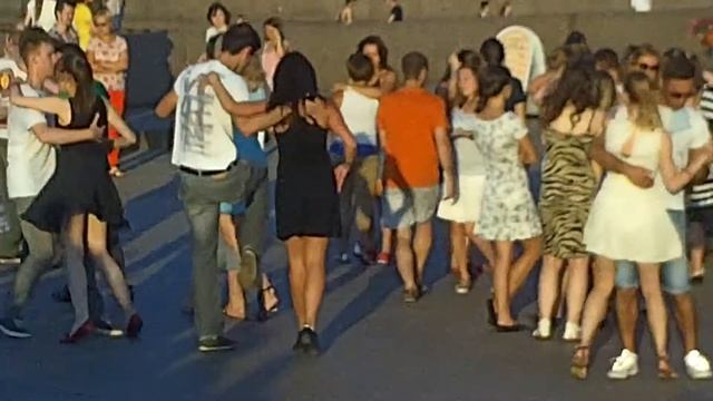 Стрелка Васильевского острова... Просто вечер... смотреть онлайн