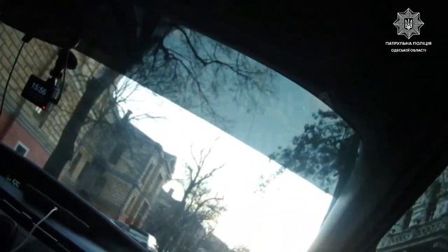 Полицейские помогли девушке, которой стало плохо смотреть онлайн